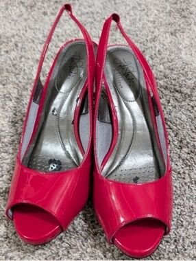 Life Stride Invest Slingback Heels